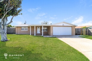 3724 Redwood Dr in Holiday, FL - Building Photo