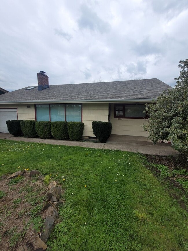 property at 2925 Charnelton St