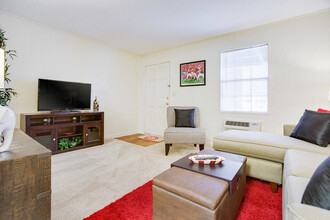 Brookstone Apartment Homes in Tuscaloosa, AL - Foto de edificio - Building Photo