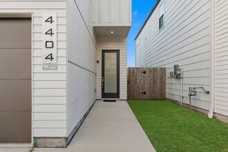 4404 Ibiza Ln in Houston, TX - Building Photo - Building Photo