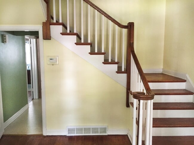 354 Ferson Ave in Iowa City, IA - Building Photo - Building Photo