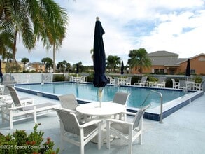 1485 Malibu Cir NE, Unit 114 in Palm Bay, FL - Building Photo - Building Photo
