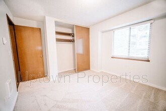 230 Cervantes Cir in Lake Oswego, OR - Building Photo - Building Photo