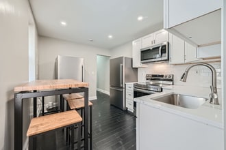 1019 E Preston St in Baltimore, MD - Building Photo - Building Photo