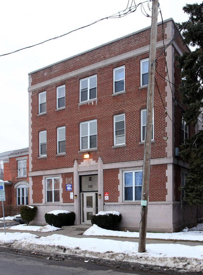 130 W Castle St in Syracuse, NY - Foto de edificio - Building Photo