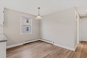 41 Sterling St-Unit -1 in New Britain, CT - Building Photo - Building Photo