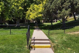 4539 S Lowell Blvd, Unit C in Denver, CO - Foto de edificio - Building Photo