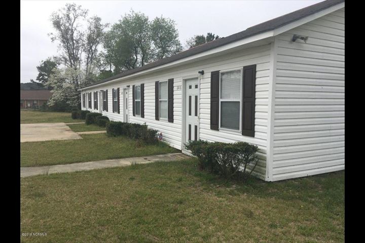 Oakwood Place Apartments in Fayetteville, NC - Building Photo