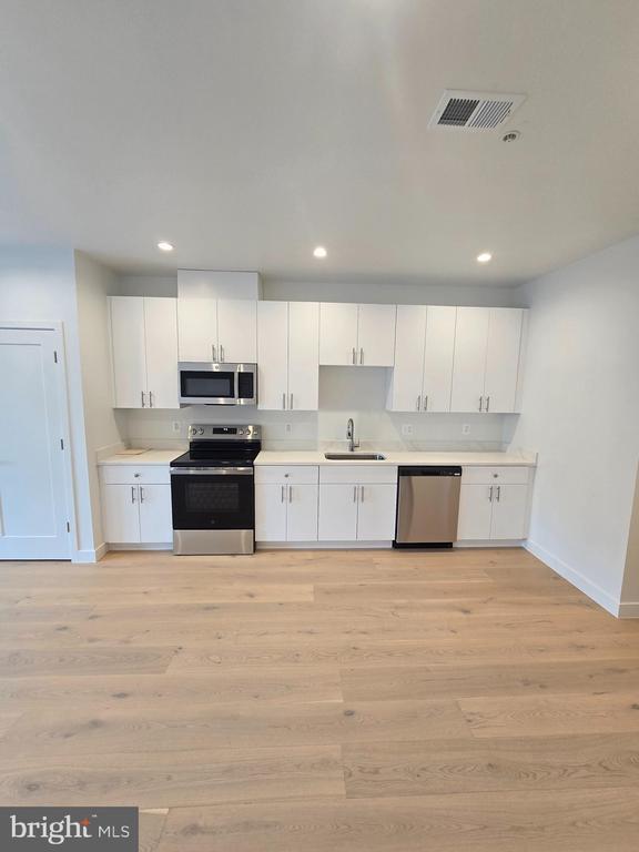 property at 2536 Elvans Rd SE