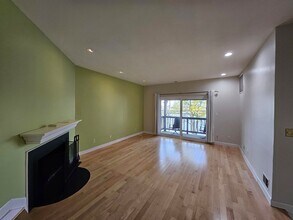 187 Sandcastle Key in Secaucus, NJ - Building Photo - Building Photo