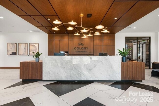 4220 Colony Plz Dr, Unit 32A in Charlotte, NC - Building Photo - Building Photo