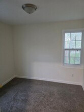 213 E Carlton St in Pittsburg, KS - Building Photo - Building Photo