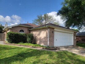 17054 Applecross Ln in Houston, TX - Building Photo