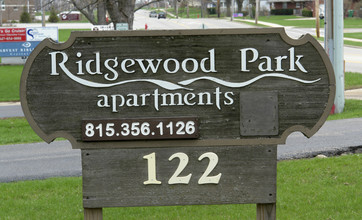 Ridgewood Park in Crystal Lake, IL - Building Photo - Building Photo