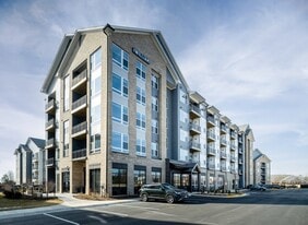 The William in Chantilly, VA - Building Photo