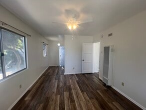 10743 Califa St in North Hollywood, CA - Building Photo - Building Photo