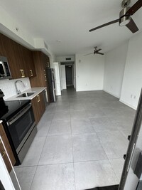 828 NW 12th St, Unit S3 in Miami, FL - Building Photo - Building Photo