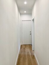 1682 George St, Unit George Apt 1 in Ridgewood, NY - Foto de edificio - Building Photo