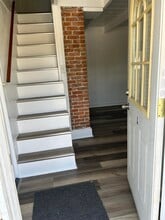 87 N High St in Derry, NH - Building Photo - Building Photo