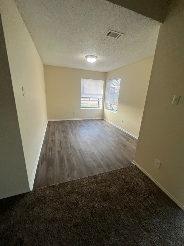 250 Heimer Rd in San Antonio, TX - Foto de edificio - Building Photo