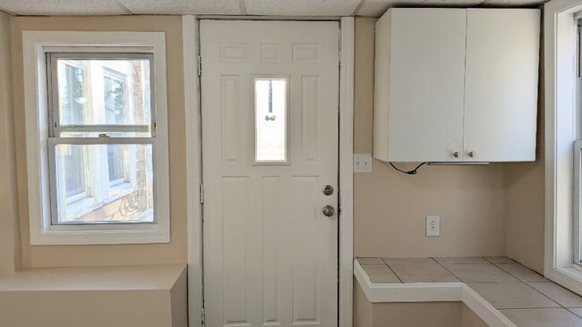 5 Morton Square-Unit -5B in Stoughton, MA - Building Photo - Building Photo