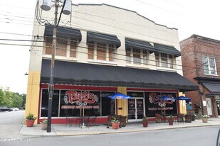 112 N John St in Goldsboro, NC - Building Photo