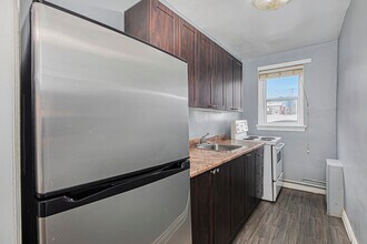 340–376 Tillbury Avenue in Ottawa, ON - Building Photo - Building Photo