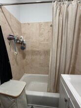 38 Hemenway St, Unit 3 in Boston, MA - Foto de edificio - Building Photo