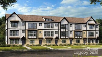 5029 Westmead Ln in Charlotte, NC - Building Photo