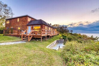 2430 Dignans Rd in Southold, NY - Building Photo - Building Photo