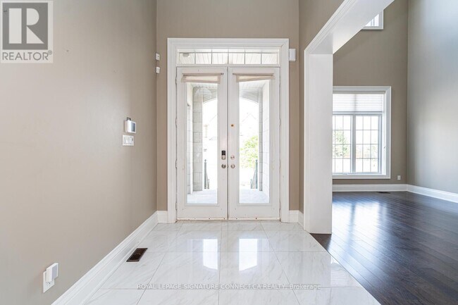 376 Torrey Pines Rd in Vaughan, ON - Building Photo - Building Photo