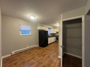 1921 Chris Dr in Lexington, KY - Building Photo - Building Photo