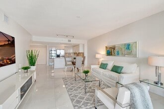 2700 N Federal Hwy in Boynton Beach, FL - Building Photo - Building Photo