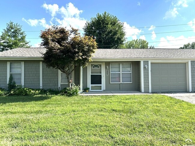 3241 Glacier Dr in Lawrence, KS - Building Photo - Building Photo