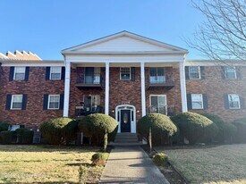 2214 Sherwood Ave in Louisville, KY - Building Photo