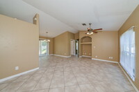 4643 Mermell Cir in North Port, FL - Foto de edificio - Building Photo