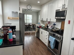 15 Brook Dr in Valley Stream, NY - Building Photo - Building Photo