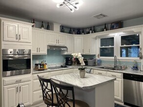 202 Shasteen St in Estill Springs, TN - Foto de edificio - Building Photo