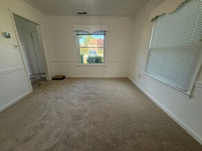 921 Ewell Rd in Virginia Beach, VA - Building Photo - Building Photo