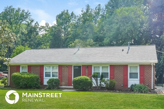 304 Springtime Dr in Greensboro, NC - Foto de edificio - Building Photo