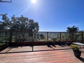 228 Reed Cir in Mill Valley, CA - Foto de edificio - Building Photo