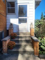 8435 S 81st Ave in Justice, IL - Building Photo