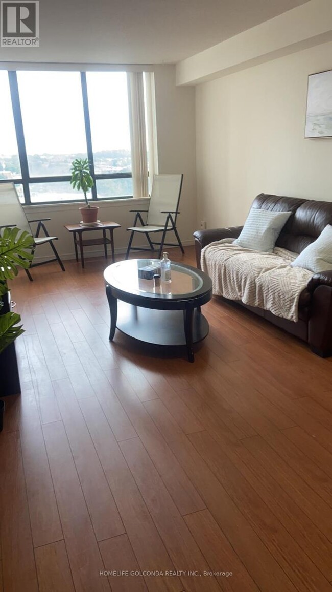 75-1075 Bamburgh Cir in Toronto, ON - Building Photo - Building Photo