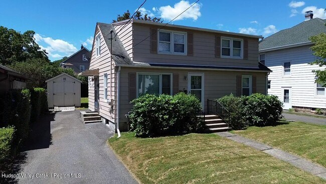 25 Crane St in Kingston, NY - Building Photo - Building Photo