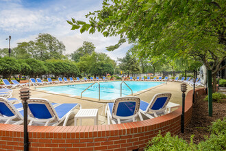 The Flamingo Apartments in Chicago, IL - Building Photo - Building Photo