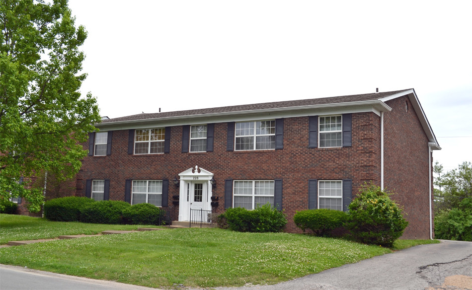 300 Gettysburg Rd in Belleville, IL - Building Photo