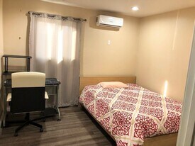 1299 W 37th Dr in Los Angeles, CA - Building Photo