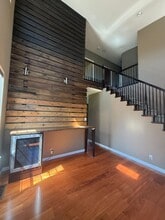 615 Strech Ln in Windsor, CA - Foto de edificio - Building Photo