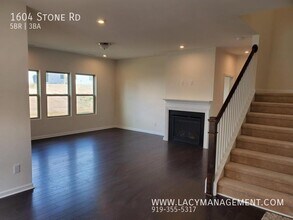 1604 Stone Rd in Durham, NC - Building Photo - Building Photo