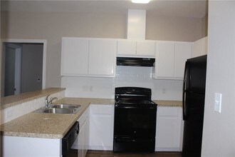 1408 SE 1st St-Unit -1 in Smithville, TX - Building Photo - Building Photo